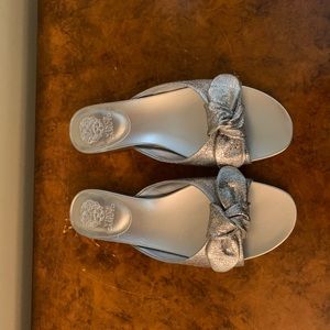 Vince Camuto Silver Leather Slides, Sz 10M NWOT